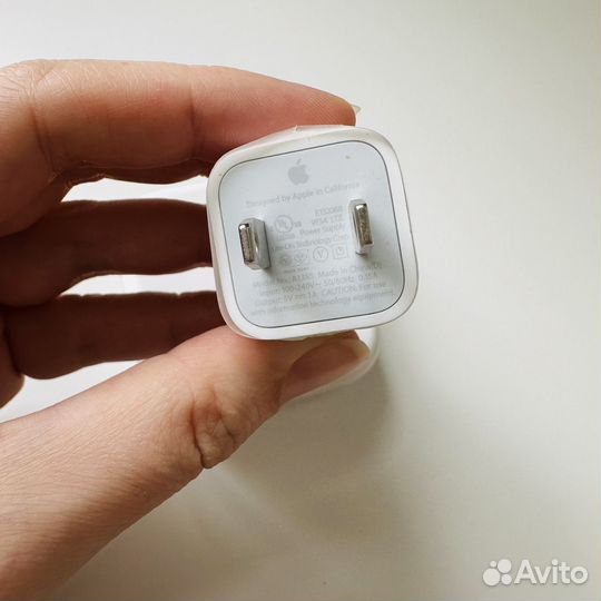 Apple зарядный блок и чехол earpods