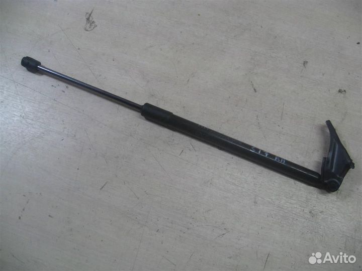 Амортизатор багажника правый KIA Sorento XM 2017