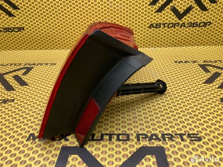 Фонарь задний левый Audi A4/RS4/S4