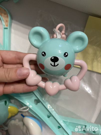 Мобиль на детскую кроватку