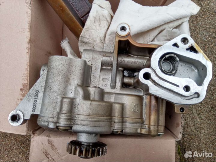 Насос масляный passat б6