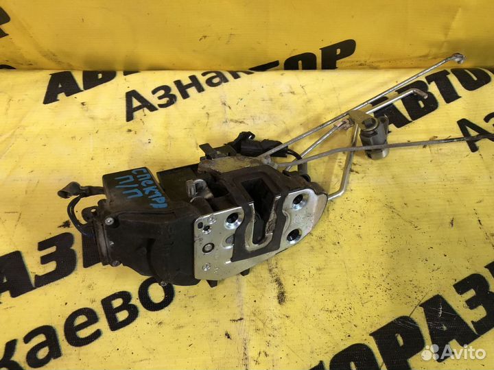 Замок передней правой двери Kia Spectra