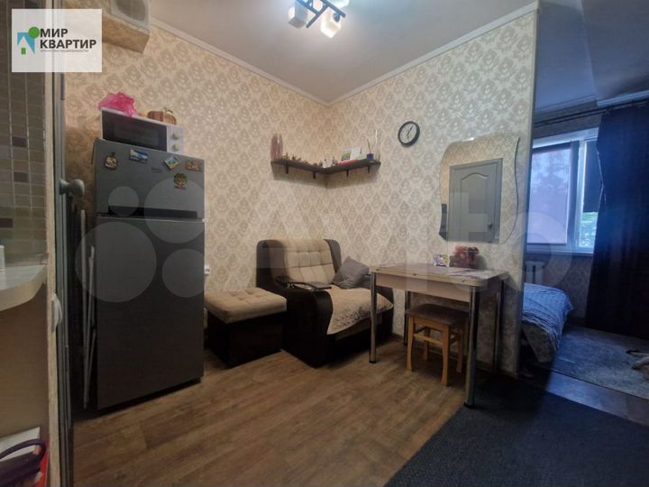 Комната 18 м² в 8-к., 2/5 эт.