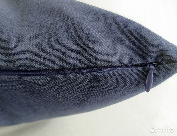 Декоративный чехол на подушку с вышивкой