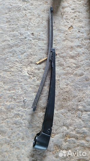 Поводок заднего дворника Mercedes GLA x156