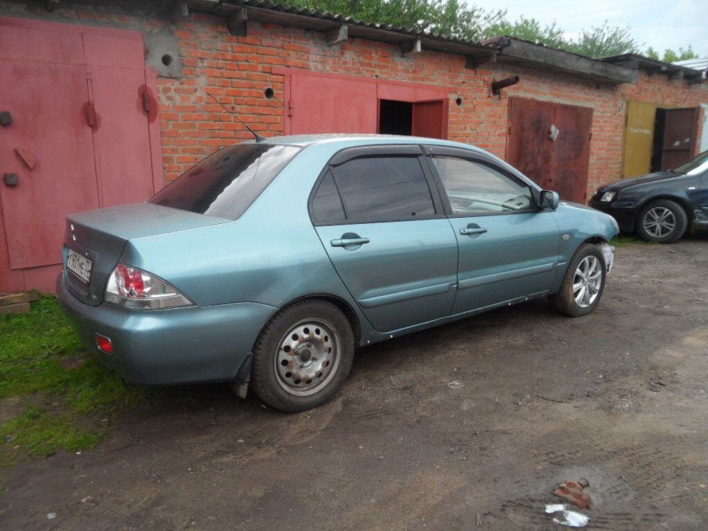 Mitsubishi Lancer: фото владельца
