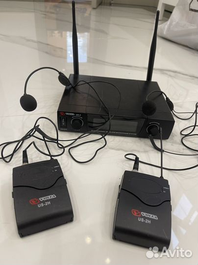 Радиосистема с петеличными микрофонами