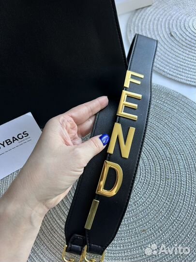 Сумка Fendi новая с питоном