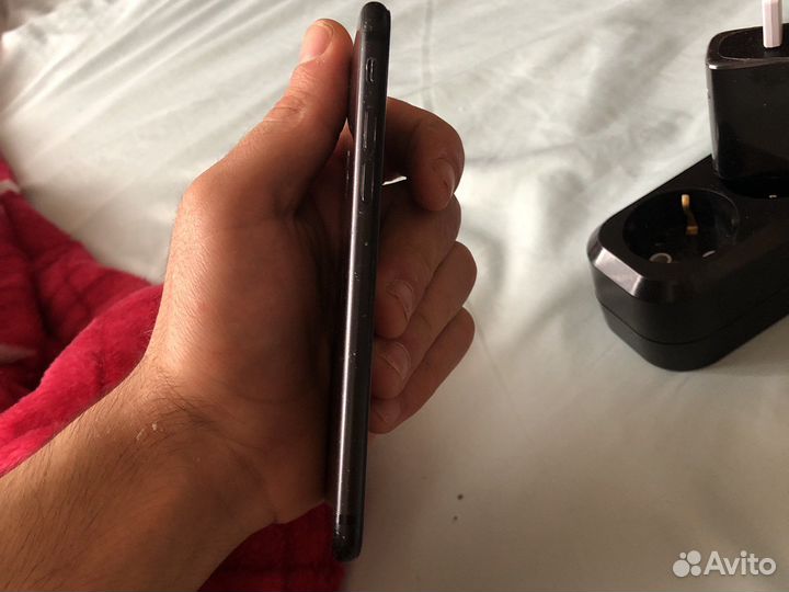 iPhone 7, 32 ГБ