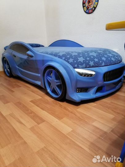 Кровать машинка со спальным местом 180/80