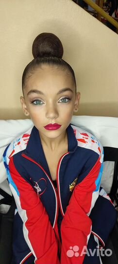 Причёска и макияж для гимнастки, локоны, стилист