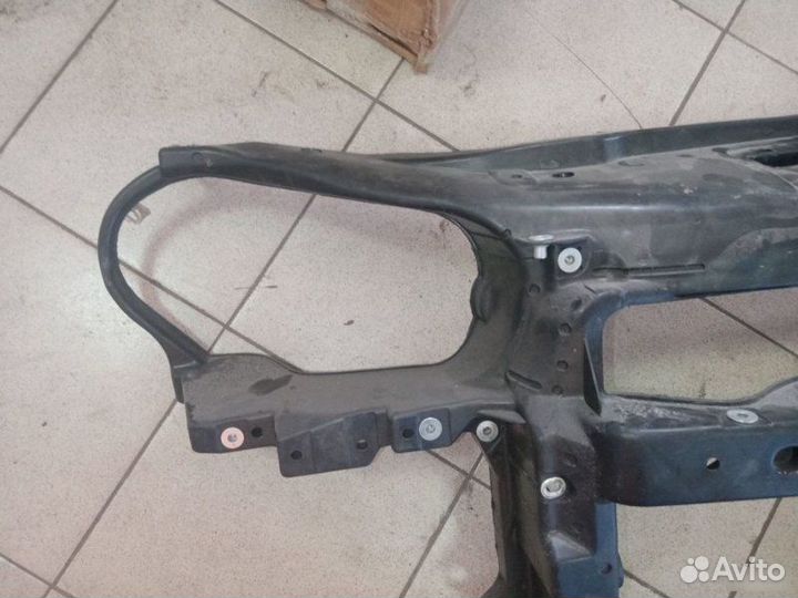 Панель передний Volkswagen Polo 4 2005