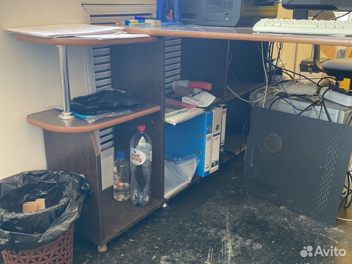 Стол офисный