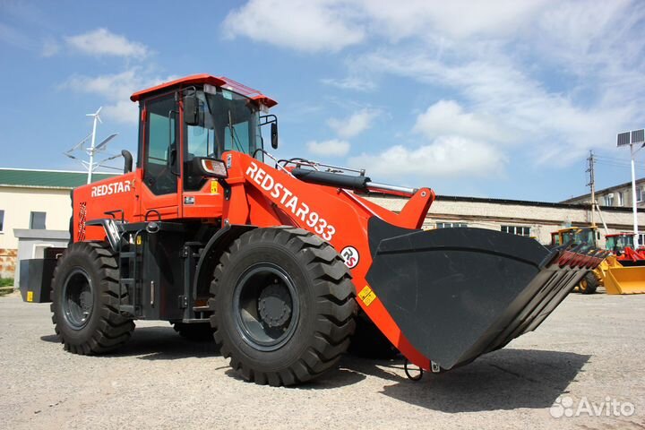 Фронтальный погрузчик Redstar 933, 2023
