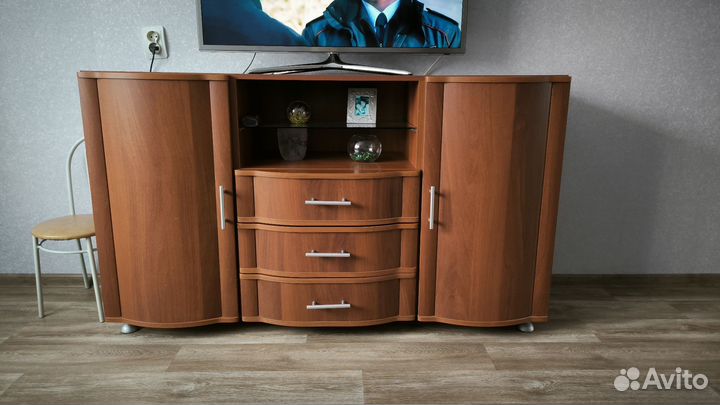 Тумба под телевизор бу