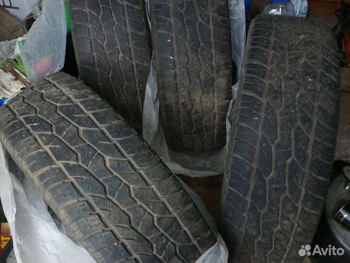 Maxxis Bravo AT-771 23.5/65 R17