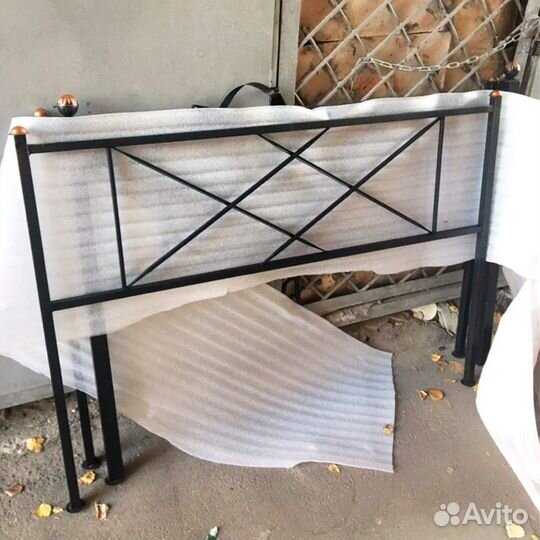 Оградки на кладбище