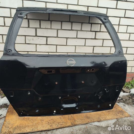 Крышка багажника nissan 10 trail t31