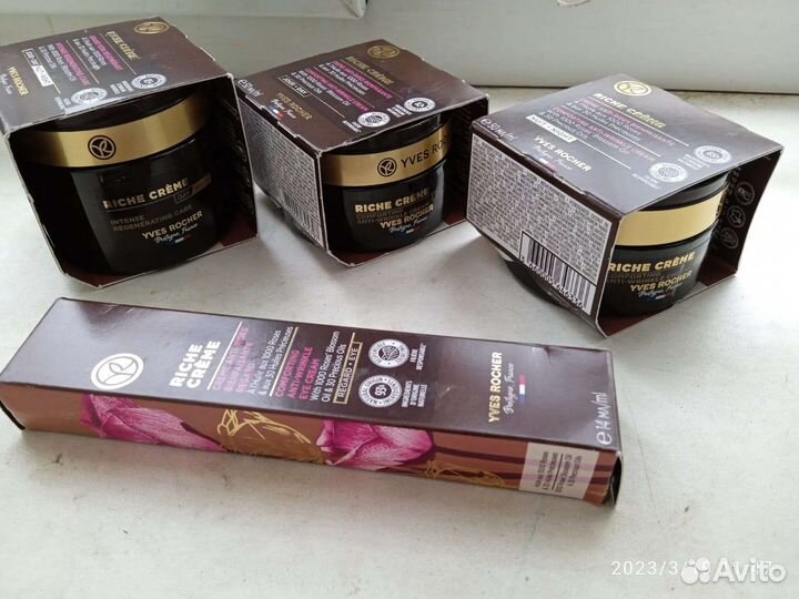 Крема для лица и век от от Yves Rocher, разные