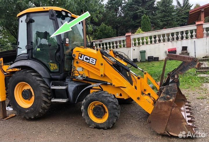 Стекло дверное правое для JCB 3CX / 4CX / 5CX