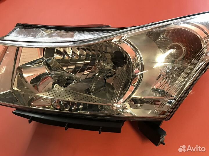 Фара передняя левая Chevrolet Cruze 2009-2016