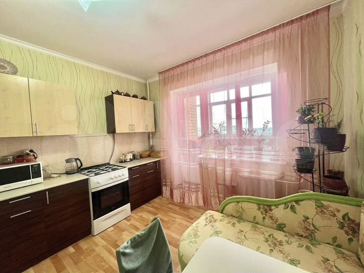 2-к. квартира, 104,2 м², 2/10 эт.