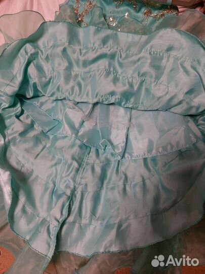 Платье для девочки со шлейфом