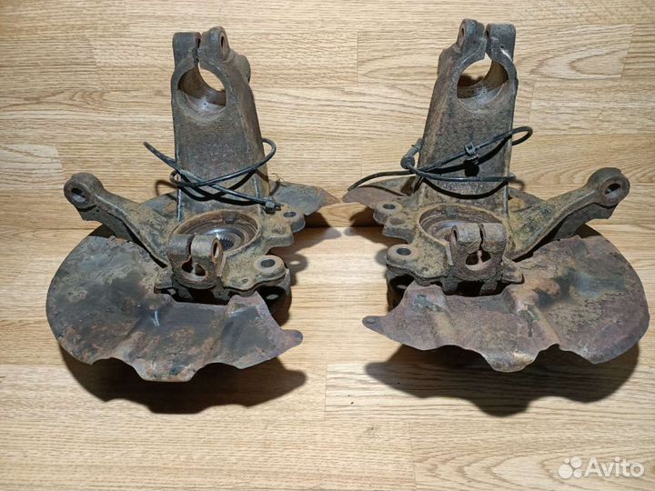 Кулак передний Ford Kuga 1