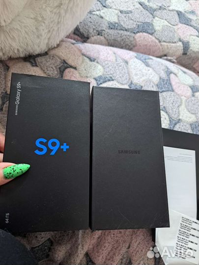 На запчати или ремонт смартфон Samsung s 9+