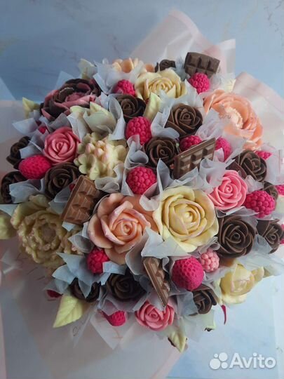 Букет из шоколадных цветов