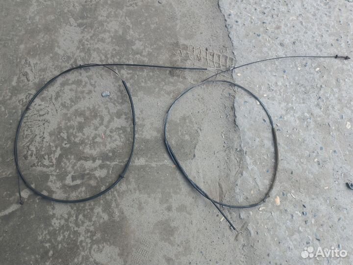 Тросики капота audi a8 d2