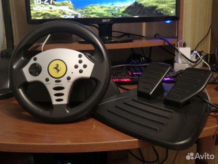 Игровой руль thrustmaster