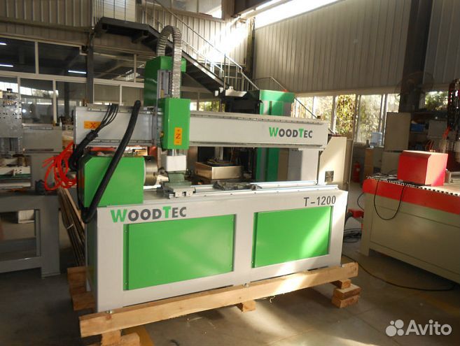 Токарно-фрезерный станок с чпу по дереву WoodTec