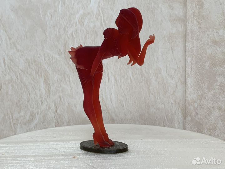 Фигурка Алисы