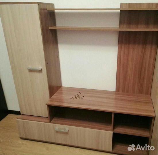 Стенка в гостиную