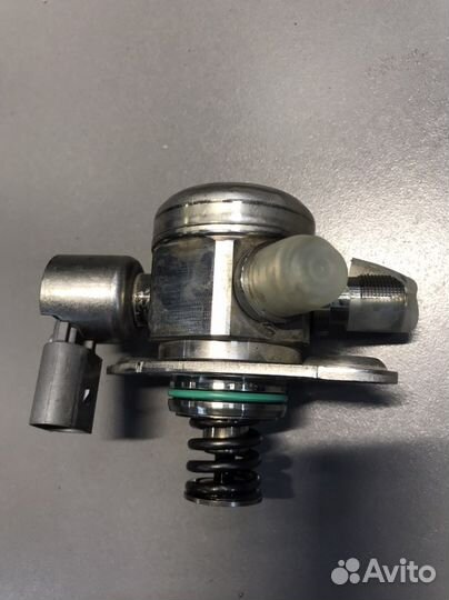 Топливный насос высокого давления Mercedes М276