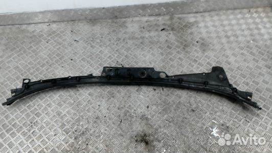 Накладка декоративная (жабо, дождевик) BMW 7 F01