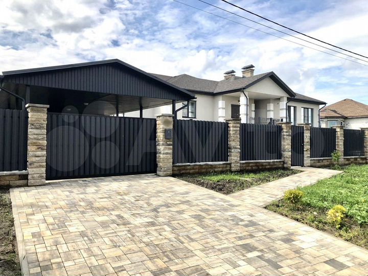 Дом 180 м² на участке 16 сот.