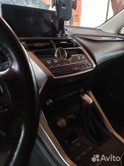 Lexus NX 2.0 AT, 2020, 52 000 км