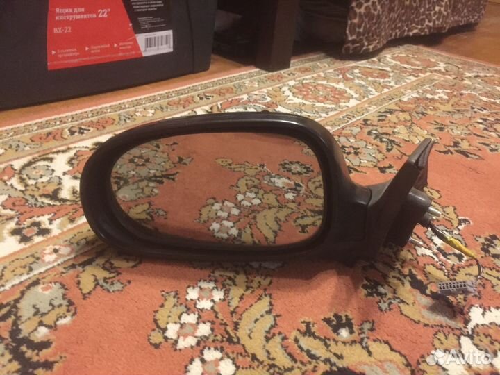 Боковое зеркало ниссан
