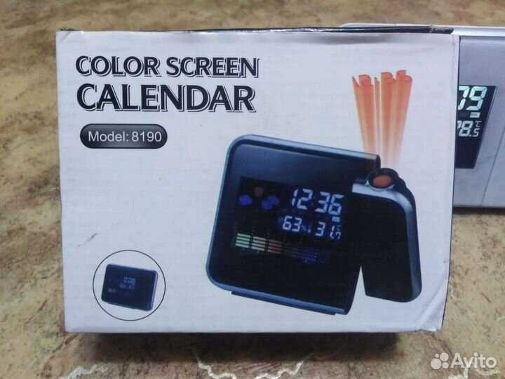 Проекционные часы