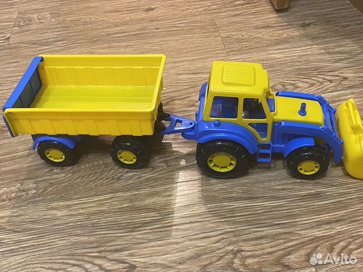 Детские игрушки трактор
