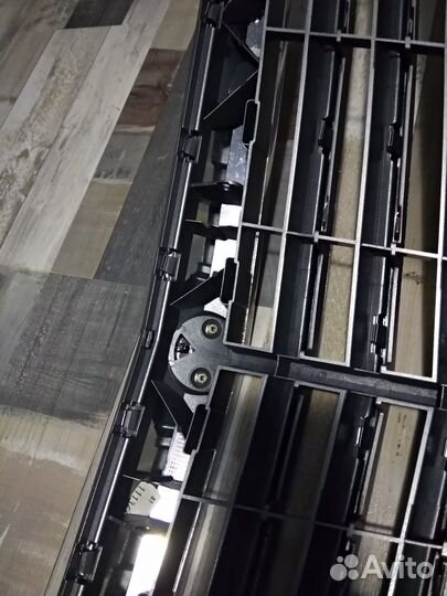 Решетка радиатор Мерседес W204. новая оригинал