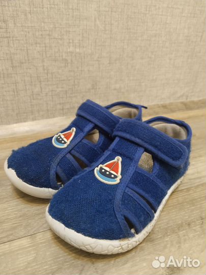 Сандалии текстильные