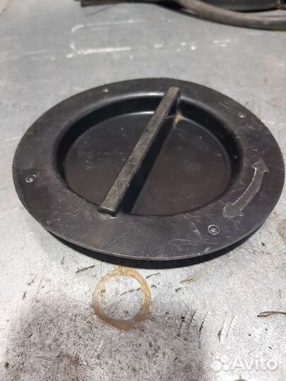 Заглушка передних локеров лада веста