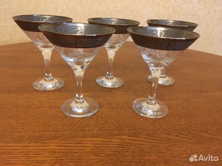 Фужеры (бокалы для вина)