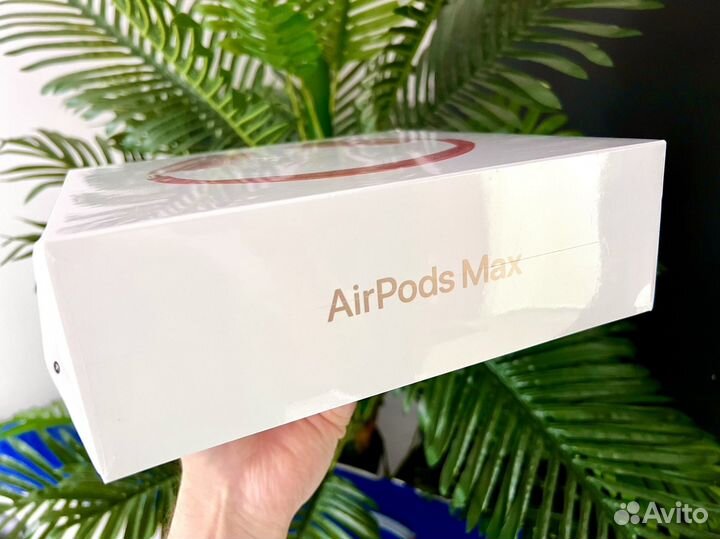 AirPods Max Red