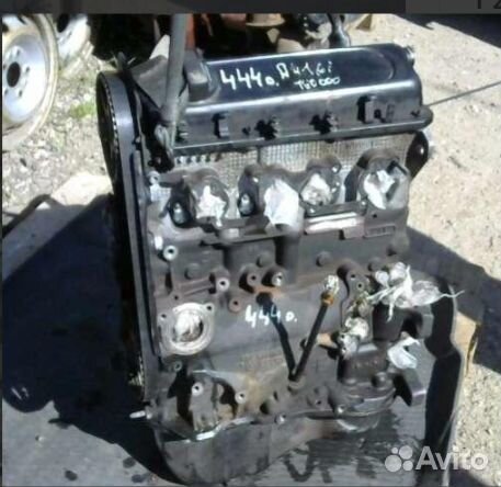 Двигатель Audi A4 1.6 ADP