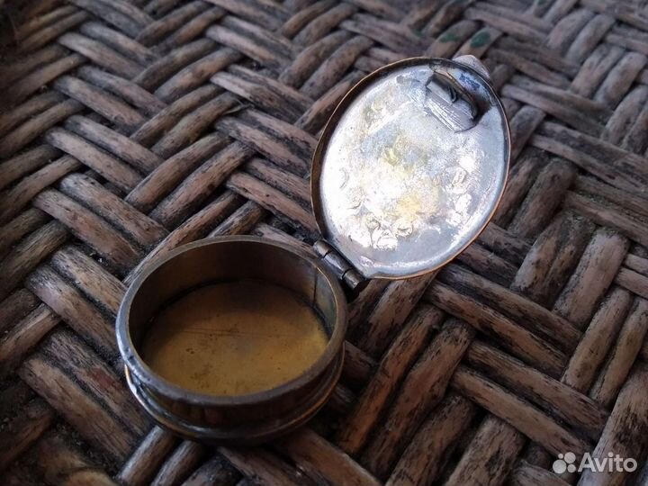 Старинная шкатулка таблетница Англия