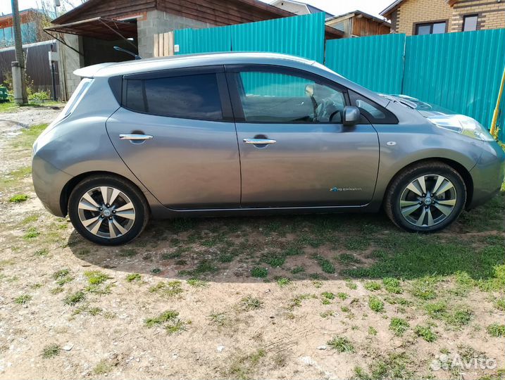 Nissan Leaf 109 л.с. AT, 2013, 130 000 км